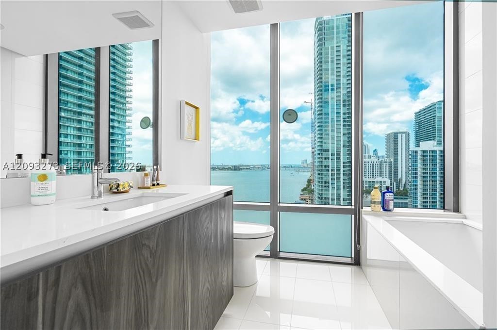 3131 NE 7th Ave #1901, Miami FL 33137