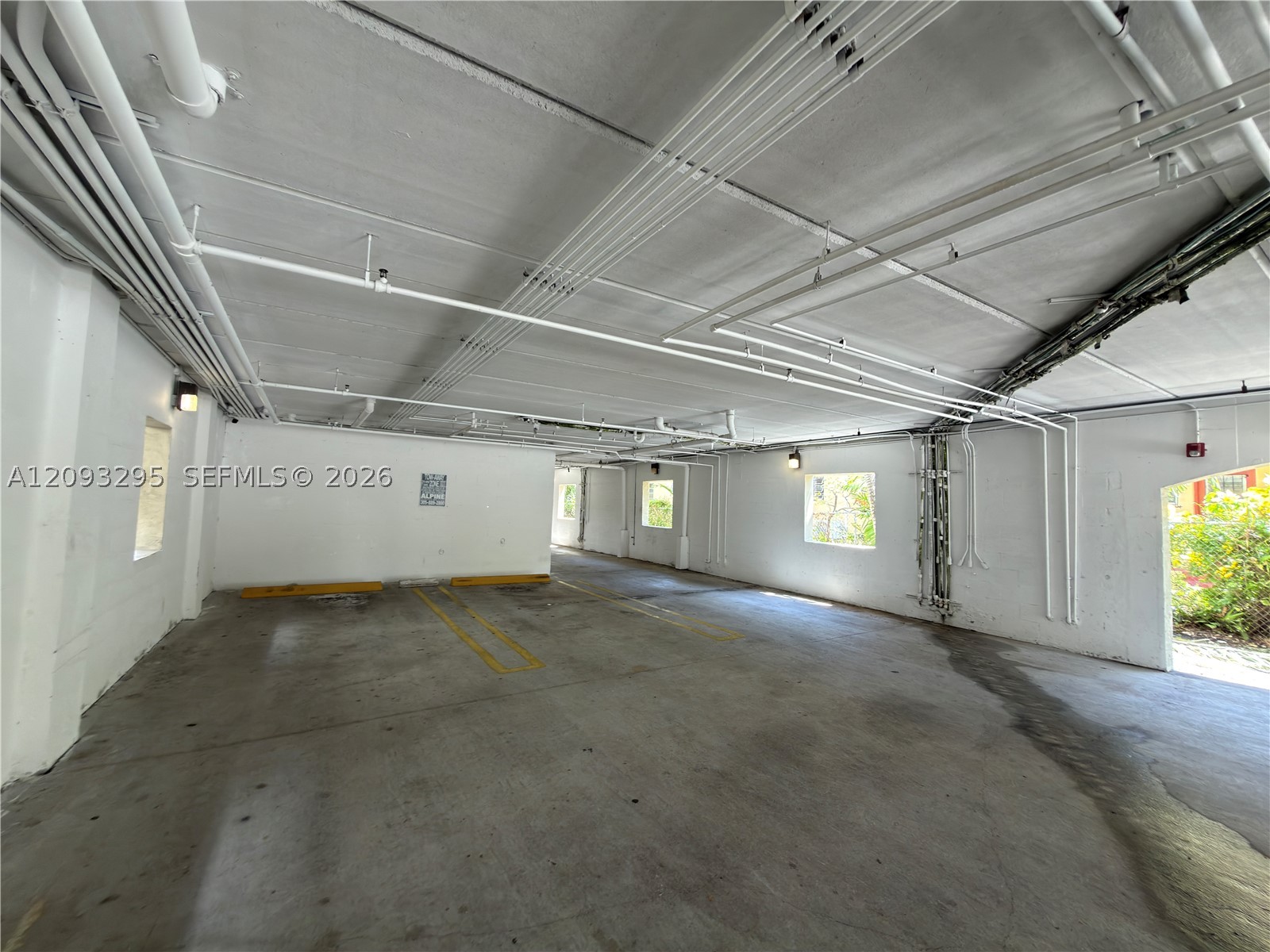 695 SW 11th St #204, Miami FL 33129