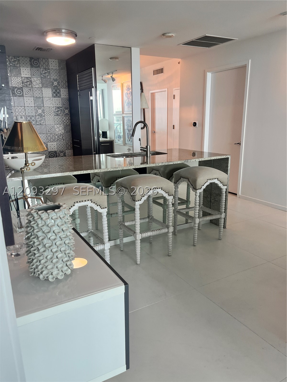 900 Biscayne Blvd #2702, Miami FL 33132