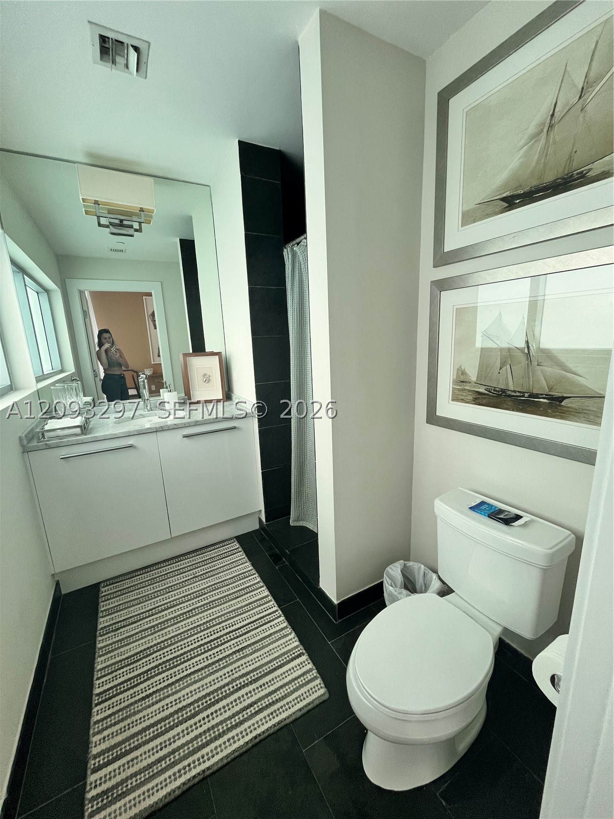 900 Biscayne Blvd #2702, Miami FL 33132