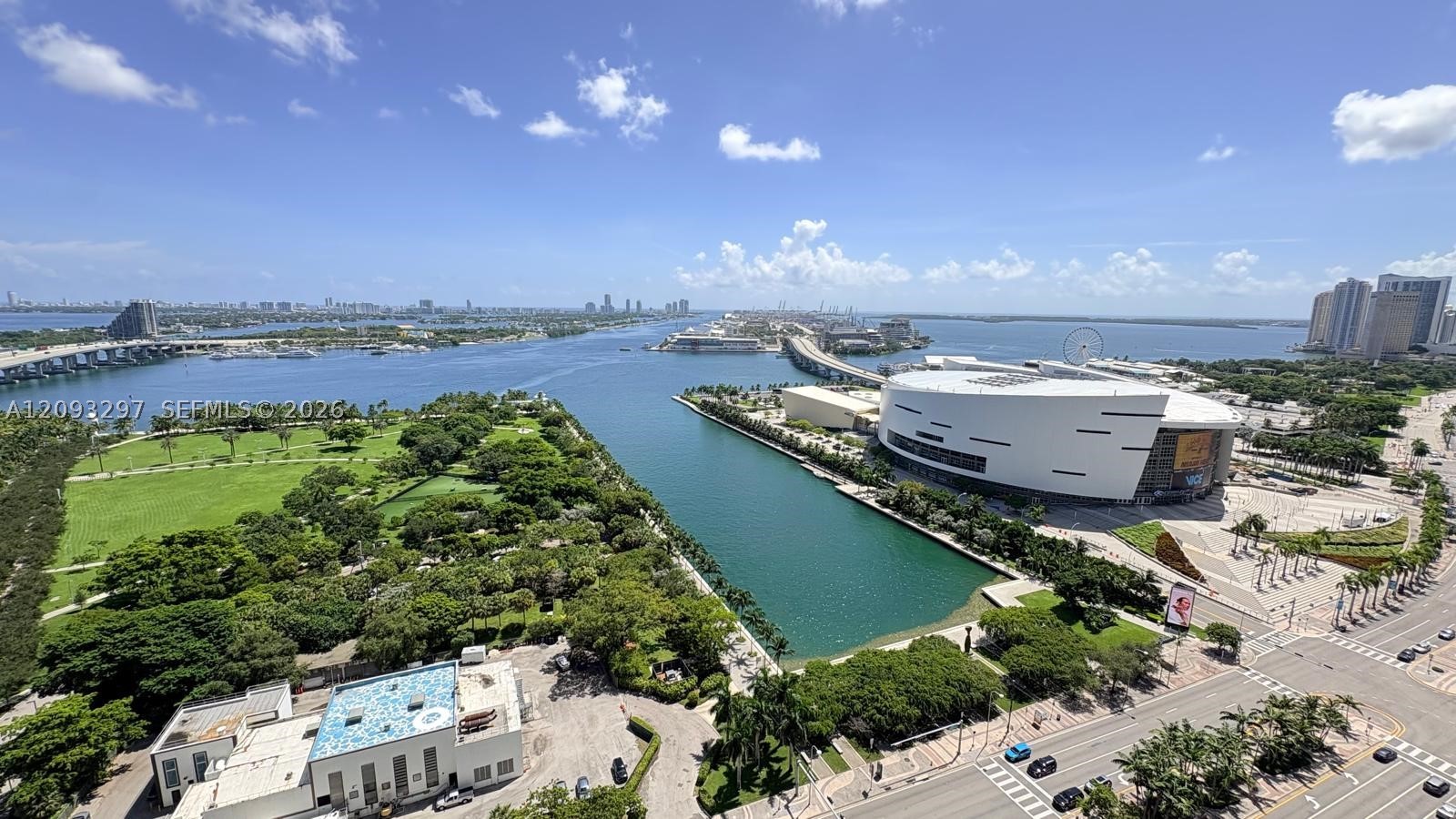 900 Biscayne Blvd #2702, Miami FL 33132