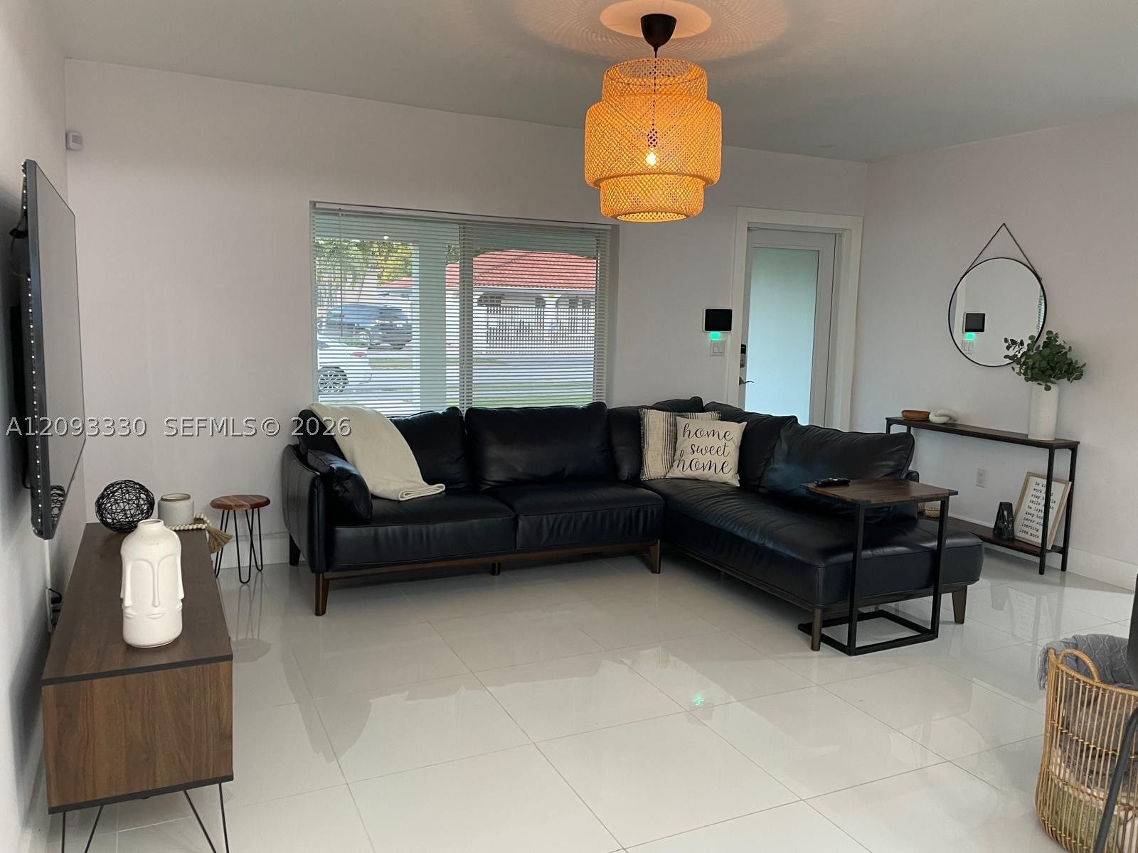 3330 NW 18th St, Miami FL 33125