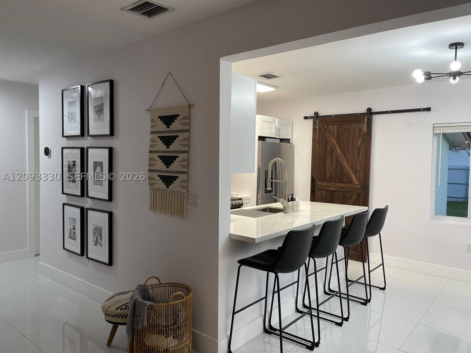 3330 NW 18th St, Miami FL 33125