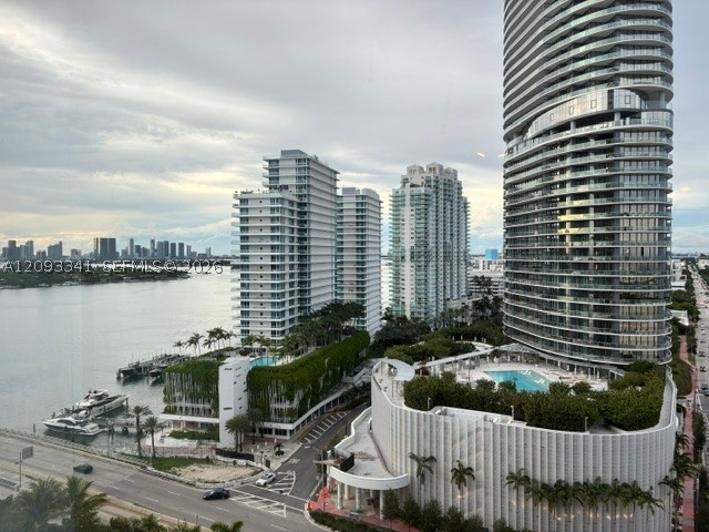450 Alton Rd #1608, Miami Beach FL 33139