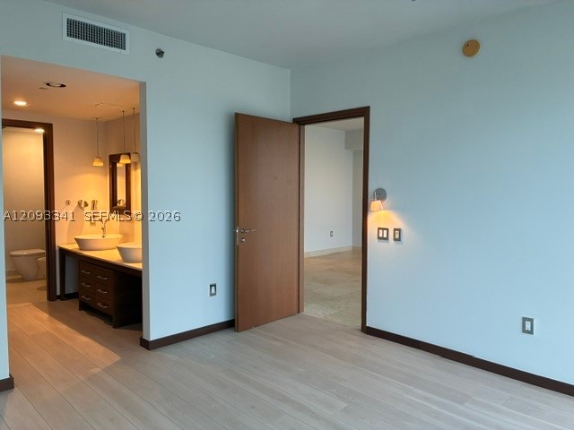 450 Alton Rd #1608, Miami Beach FL 33139