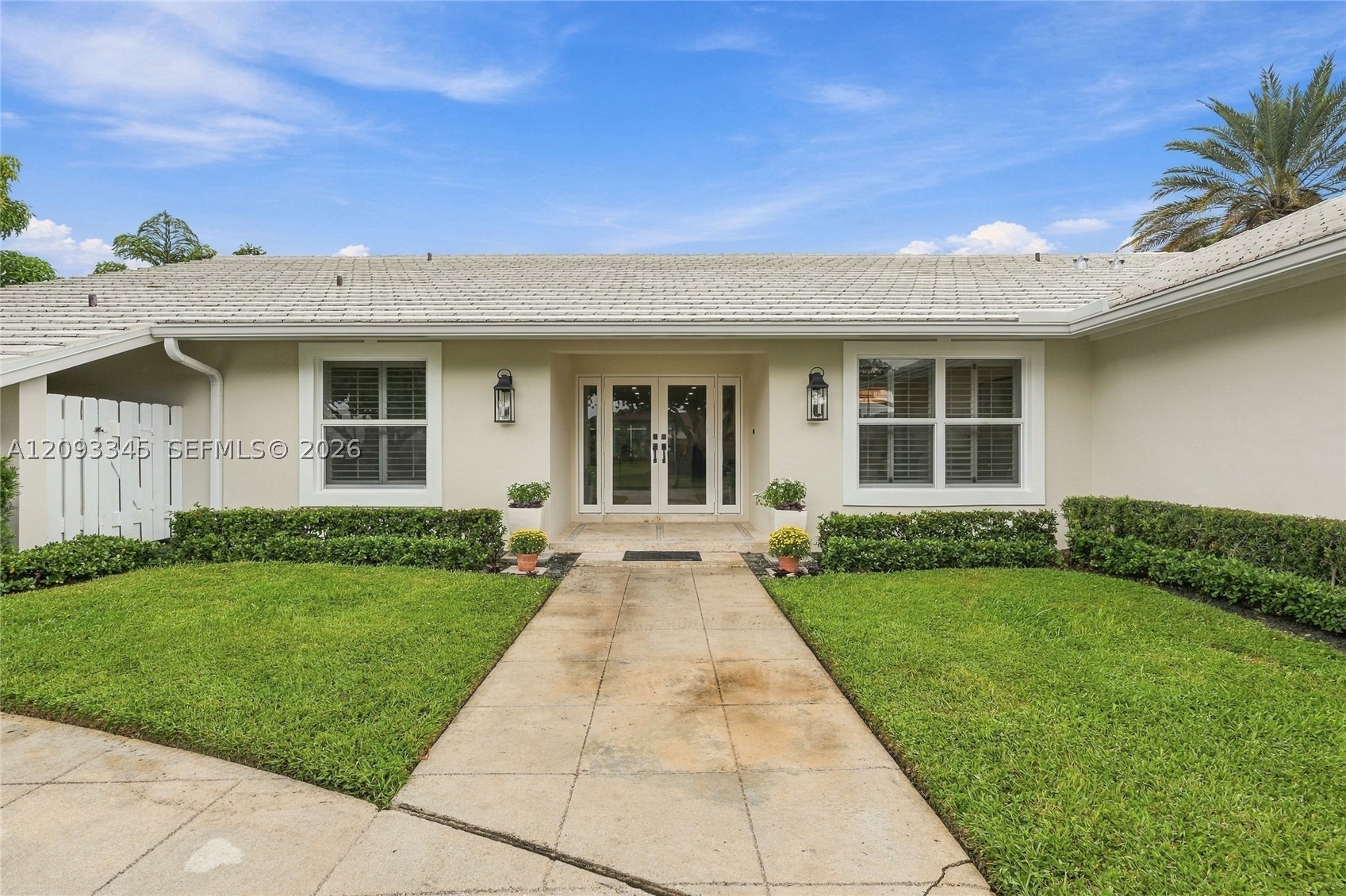 444 Glenbrook Dr, Atlantis FL 33462