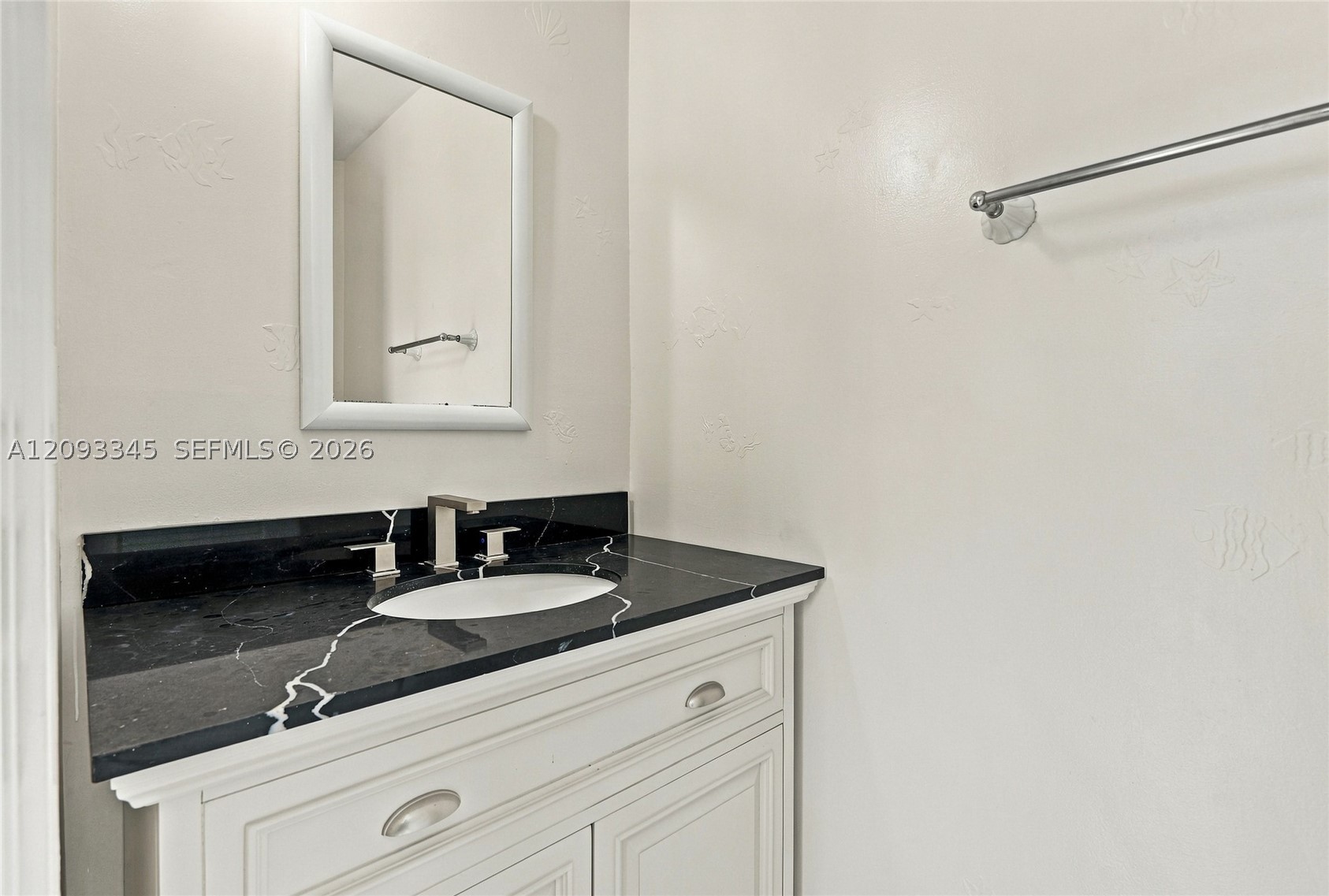 444 Glenbrook Dr, Atlantis FL 33462