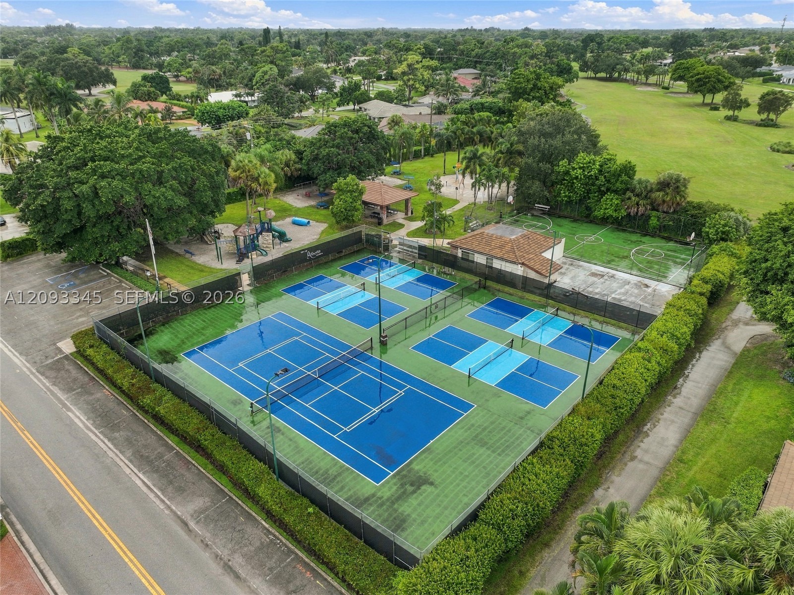 444 Glenbrook Dr, Atlantis FL 33462