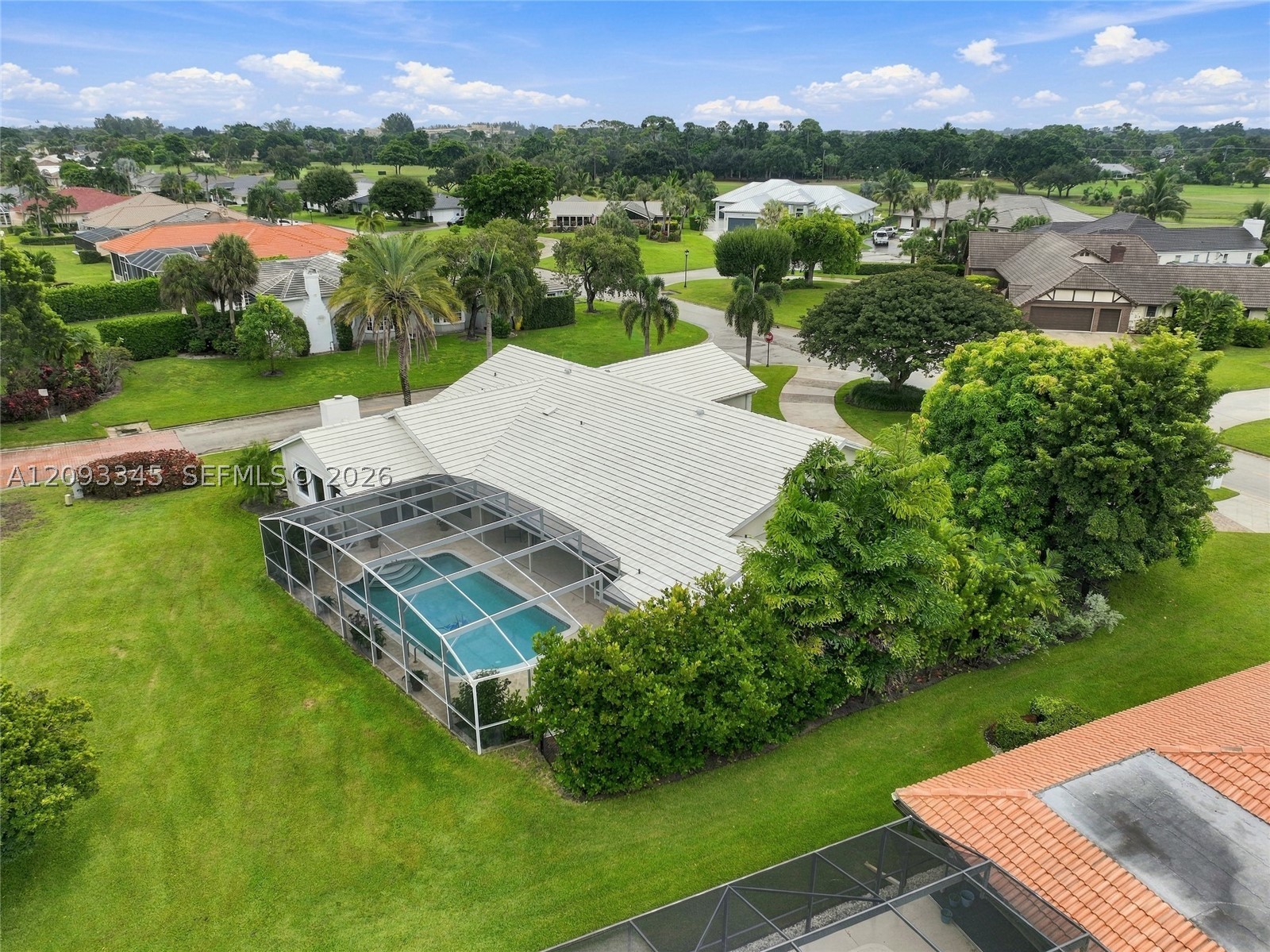444 Glenbrook Dr, Atlantis FL 33462