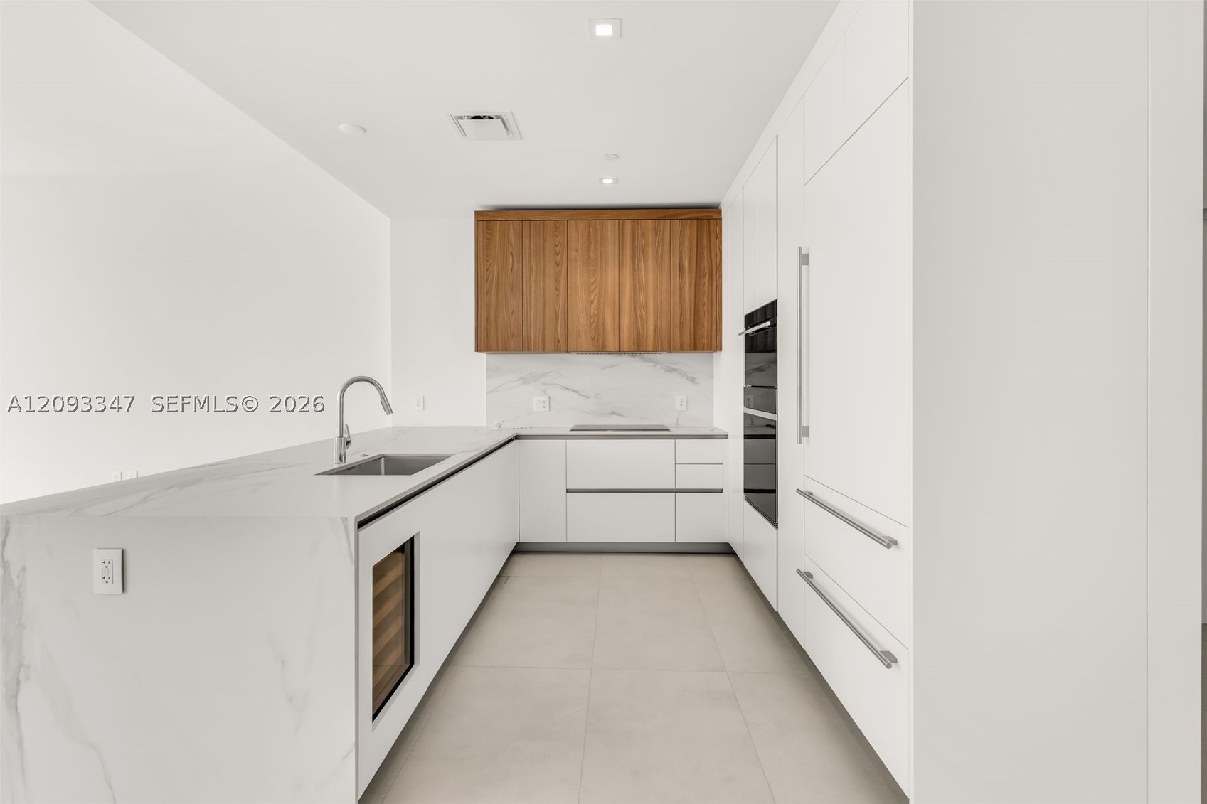 1400 Biscayne Blvd #706, Miami FL 33132