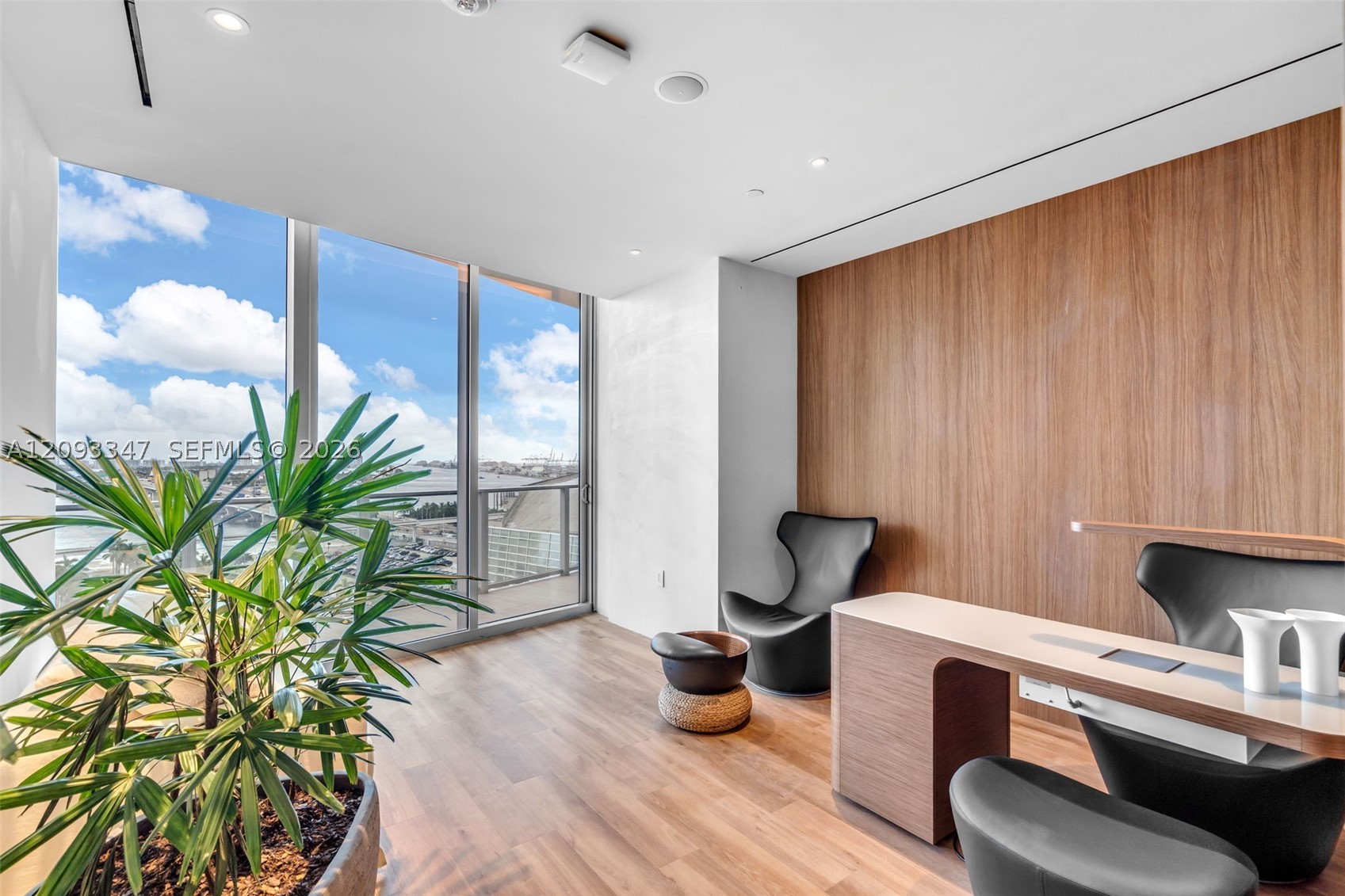 1400 Biscayne Blvd #706, Miami FL 33132