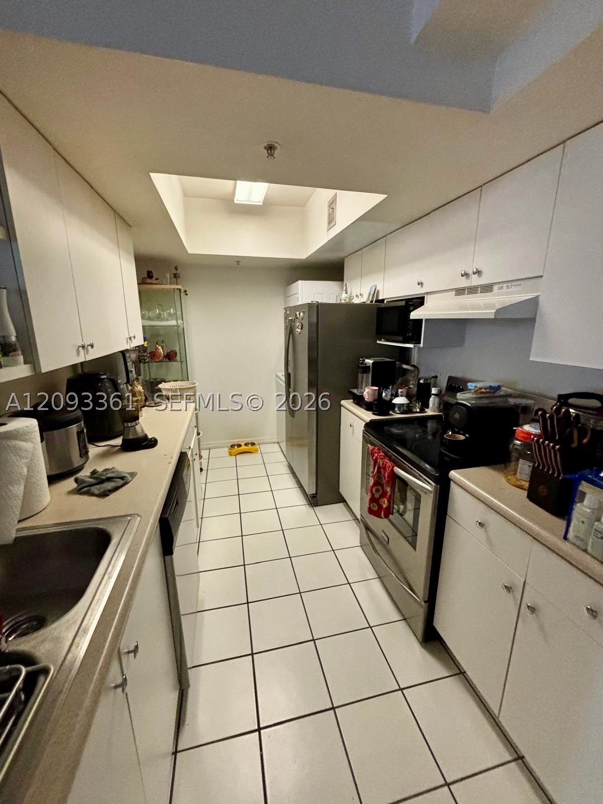 5085 NW 7th St #608, Miami FL 33126