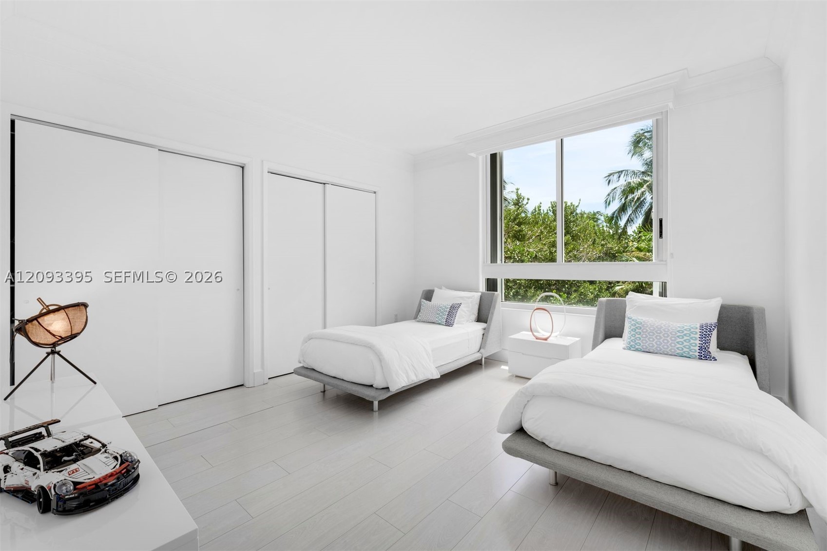 781 Crandon Blvd #401, Key Biscayne FL 33149