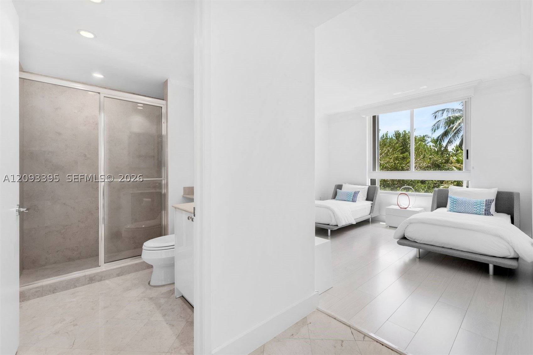 781 Crandon Blvd #401, Key Biscayne FL 33149