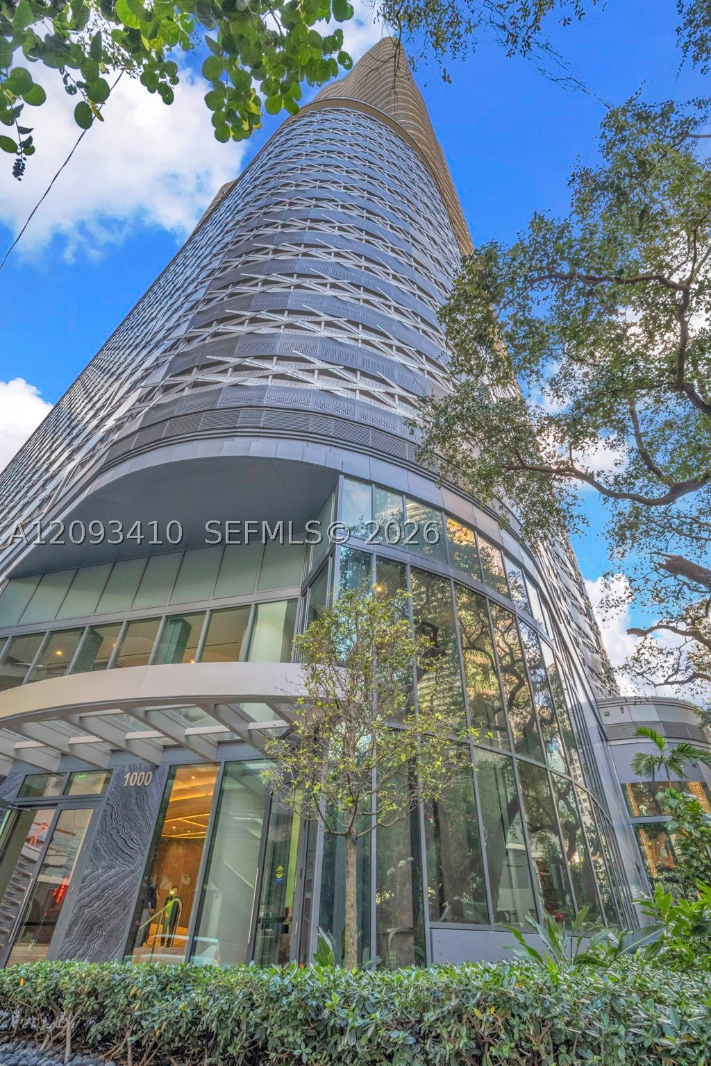 1000 Brickell Plz #3112, Miami FL 33131