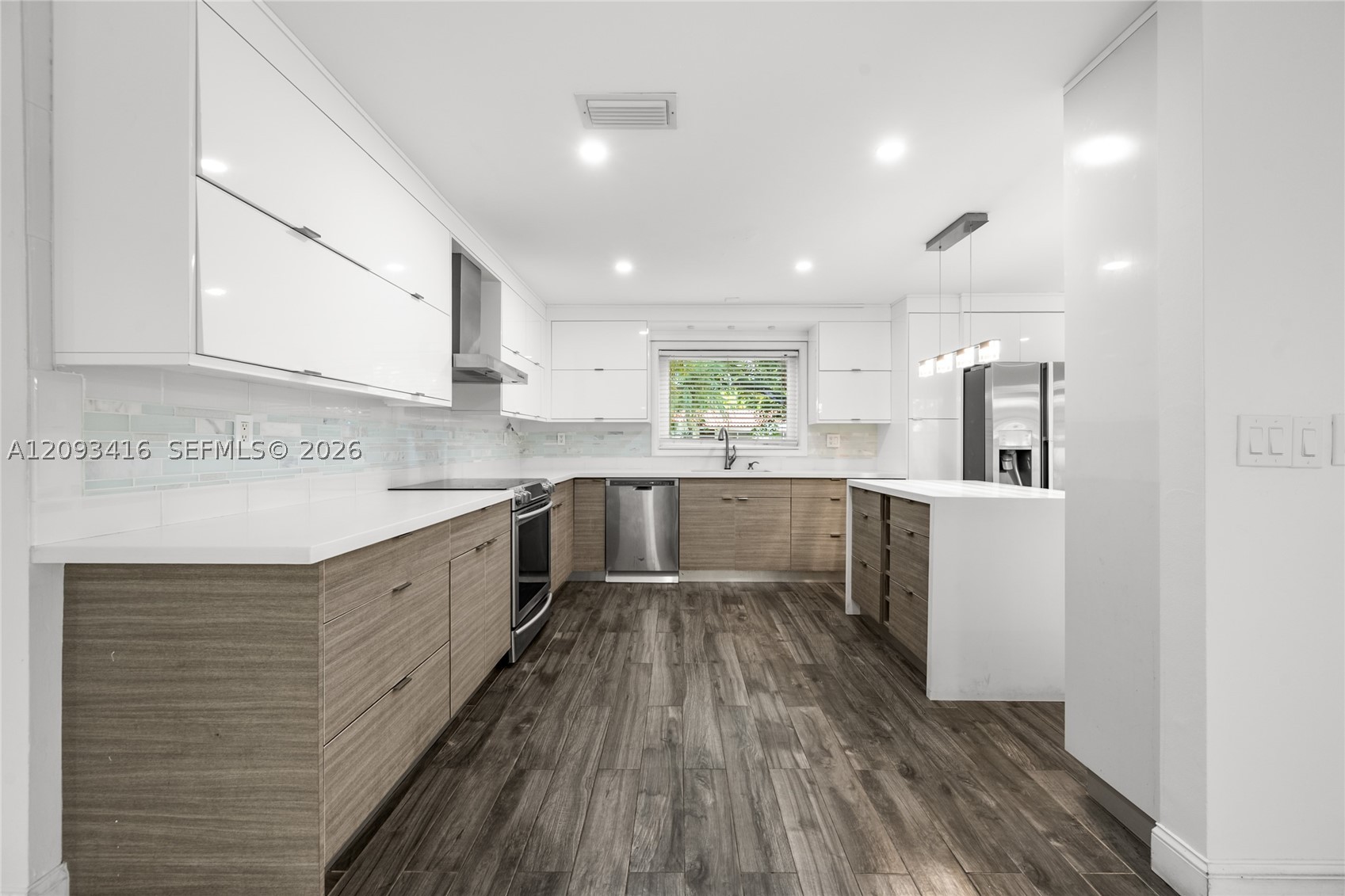 1543 Dorado Ave, Coral Gables FL 33146