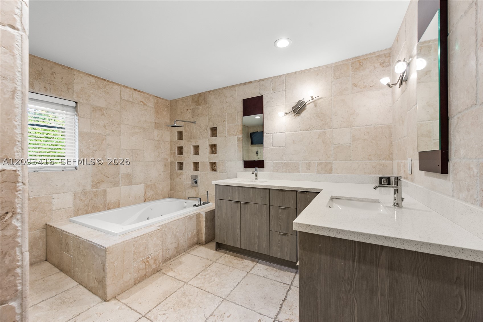 1543 Dorado Ave, Coral Gables FL 33146