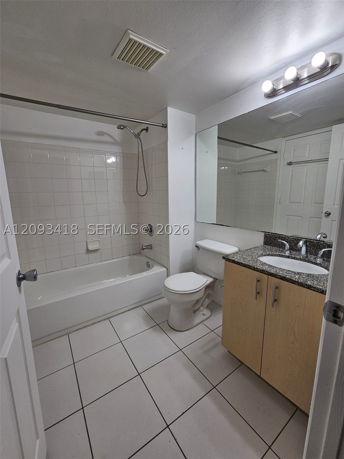 2451 Centergate Dr #204, Miramar FL 33025