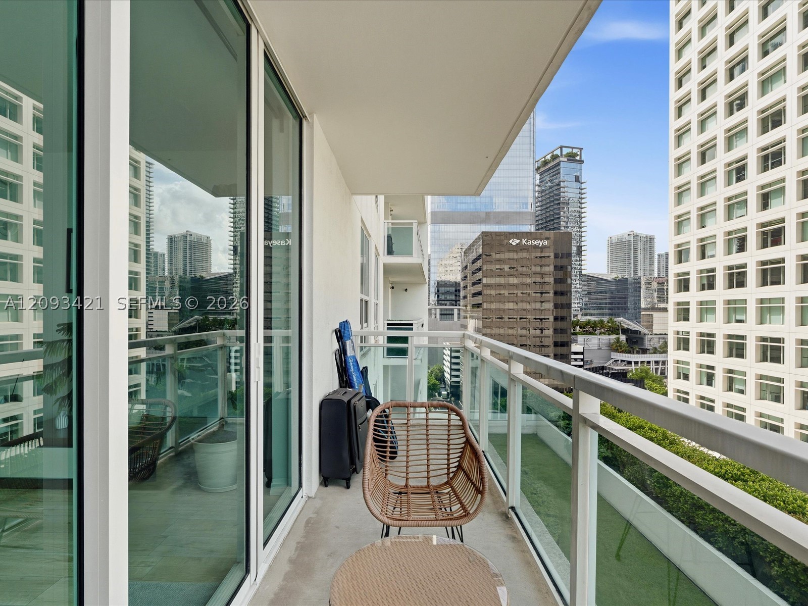 950 Brickell Bay Dr #1208, Miami FL 33131