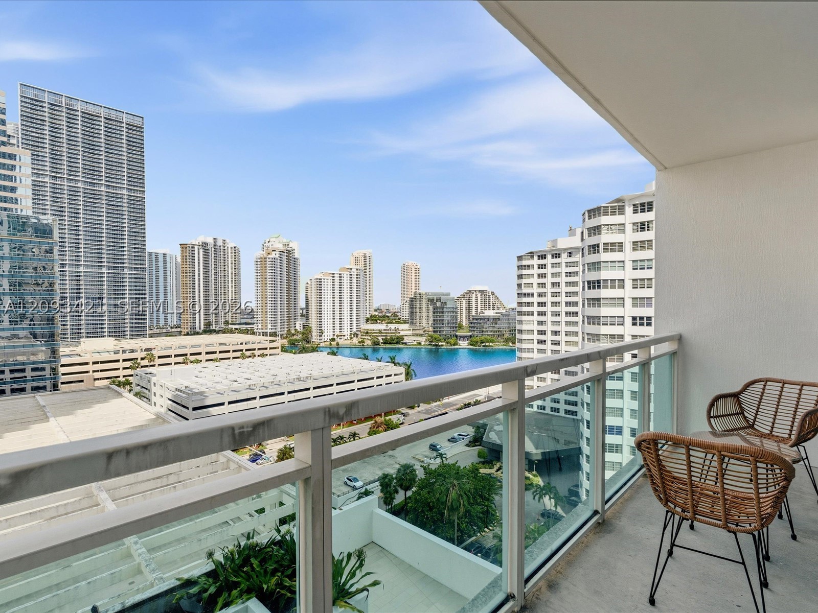 950 Brickell Bay Dr #1208, Miami FL 33131