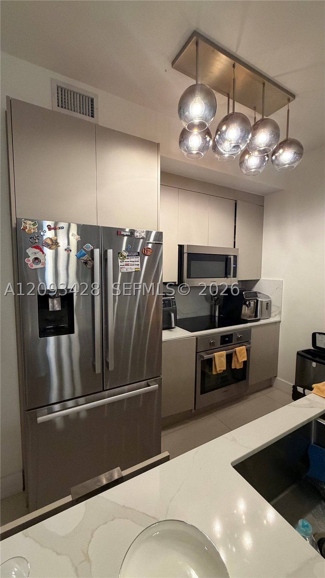 79 SW 12th St #1703-S, Miami FL 33130
