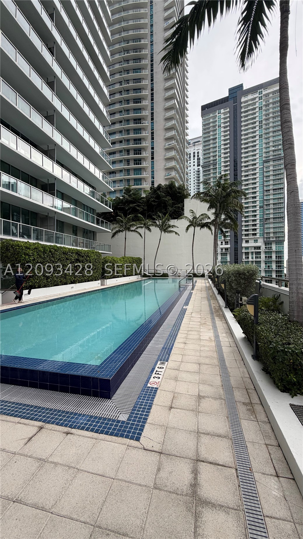 79 SW 12th St #1703-S, Miami FL 33130