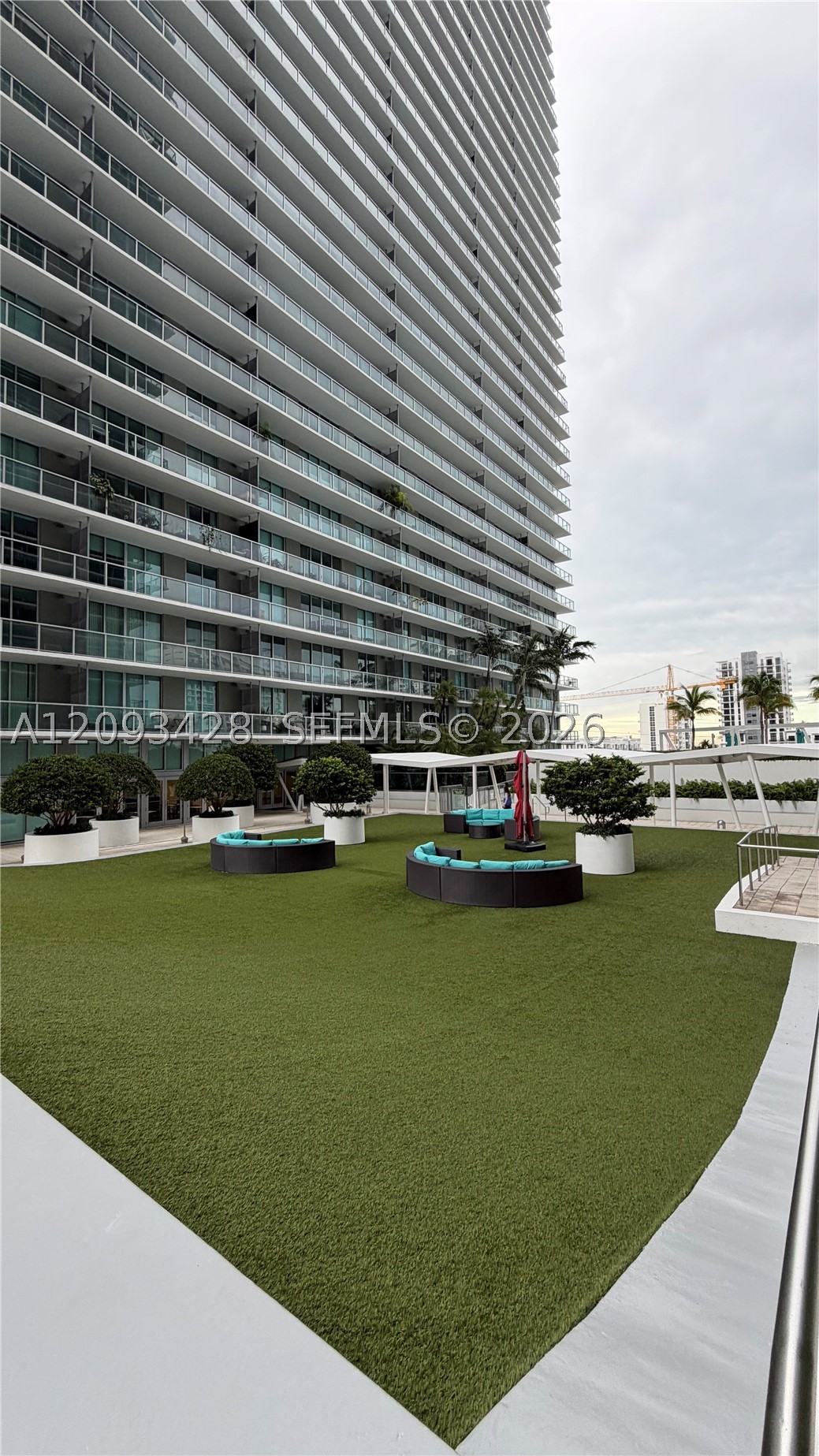 79 SW 12th St #1703-S, Miami FL 33130