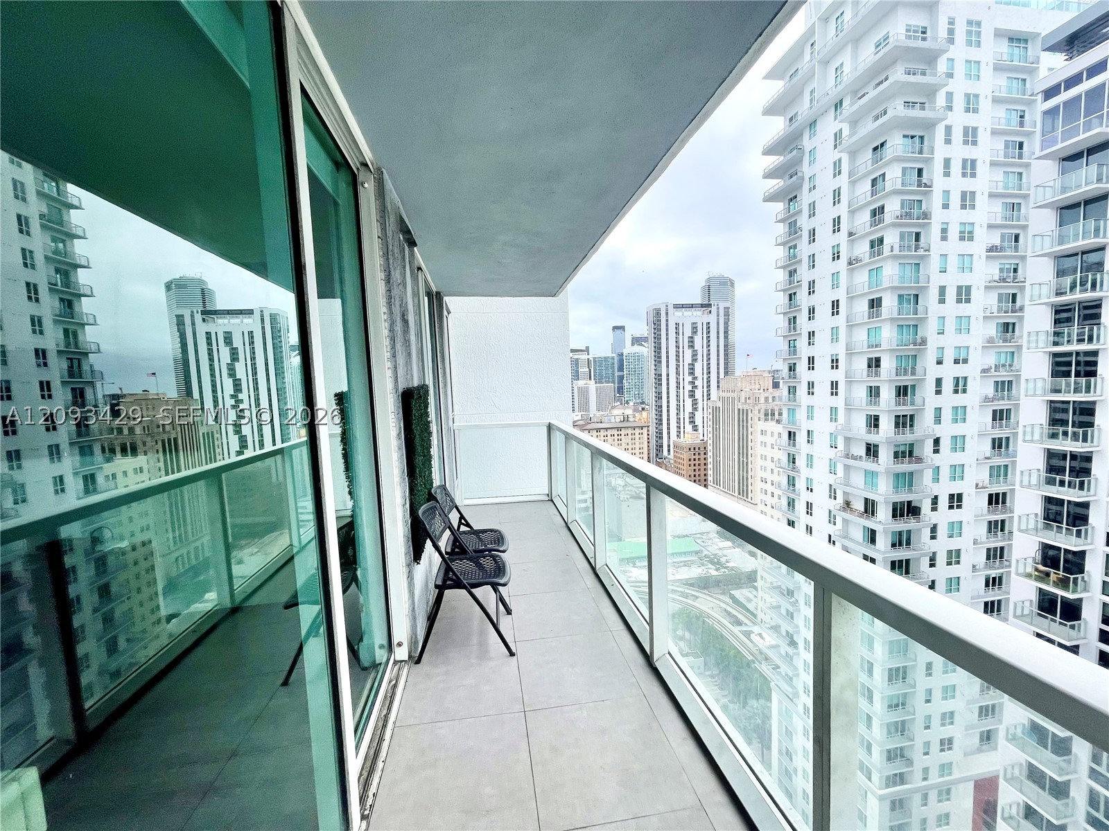 253 NE 2nd St #2506, Miami FL 33132