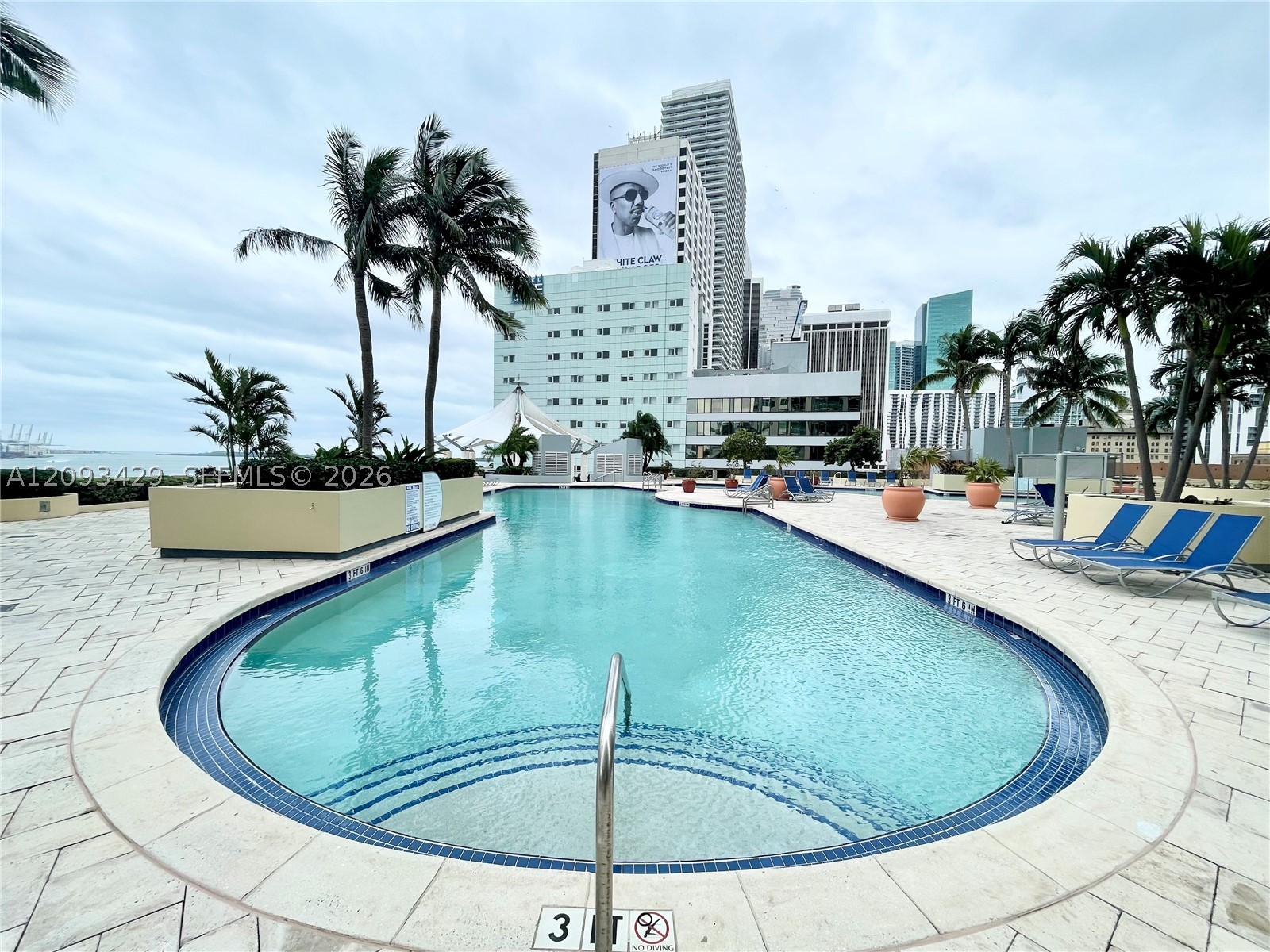 253 NE 2nd St #2506, Miami FL 33132