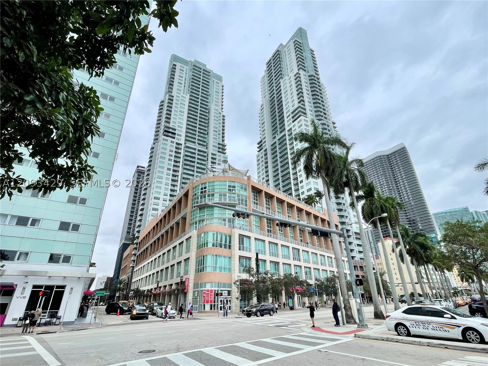 253 NE 2nd St #2506, Miami FL 33132