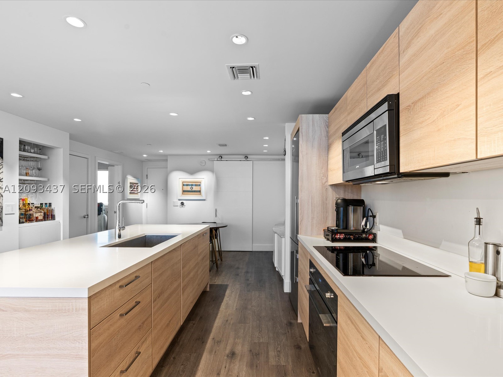 16385 Biscayne Blvd #3103, North Miami Beach FL 33160
