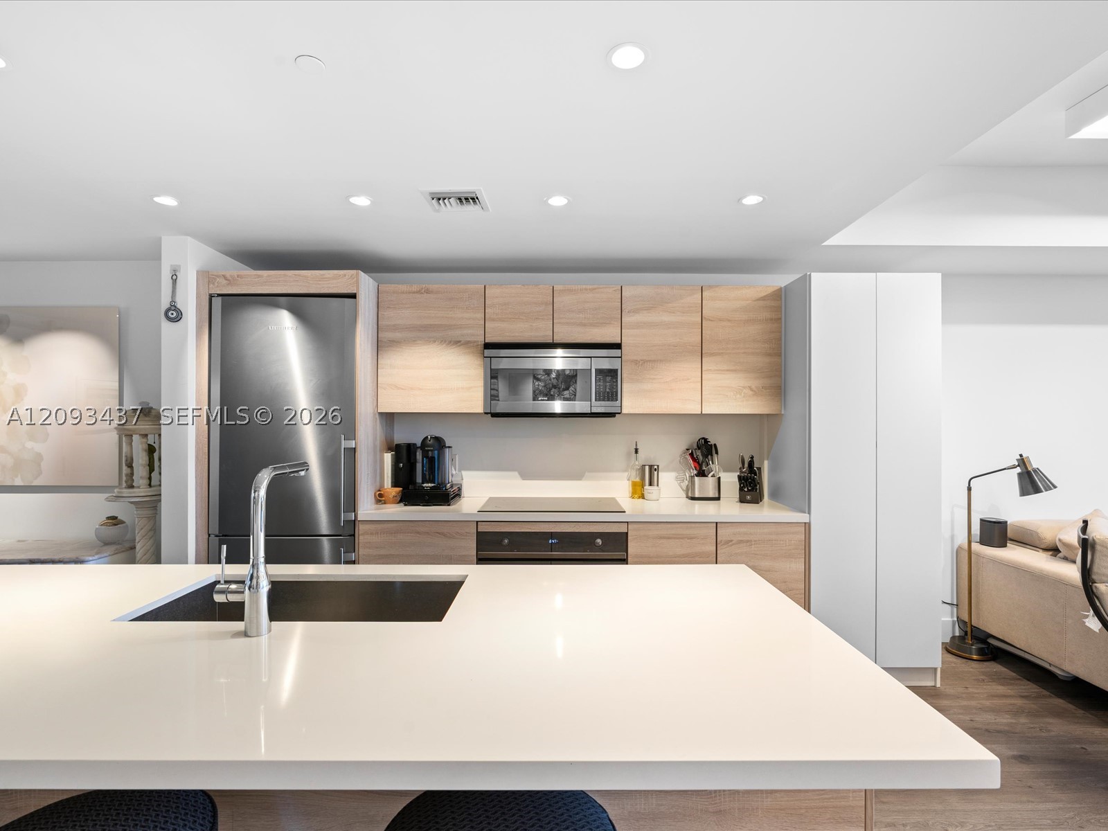 16385 Biscayne Blvd #3103, North Miami Beach FL 33160