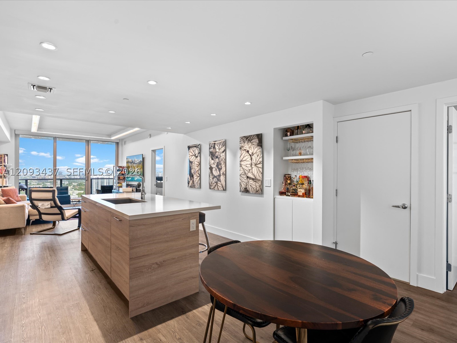 16385 Biscayne Blvd #3103, North Miami Beach FL 33160