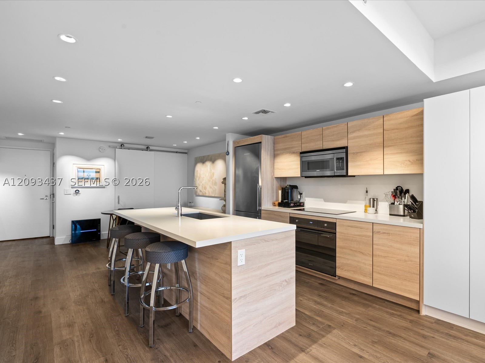 16385 Biscayne Blvd #3103, North Miami Beach FL 33160