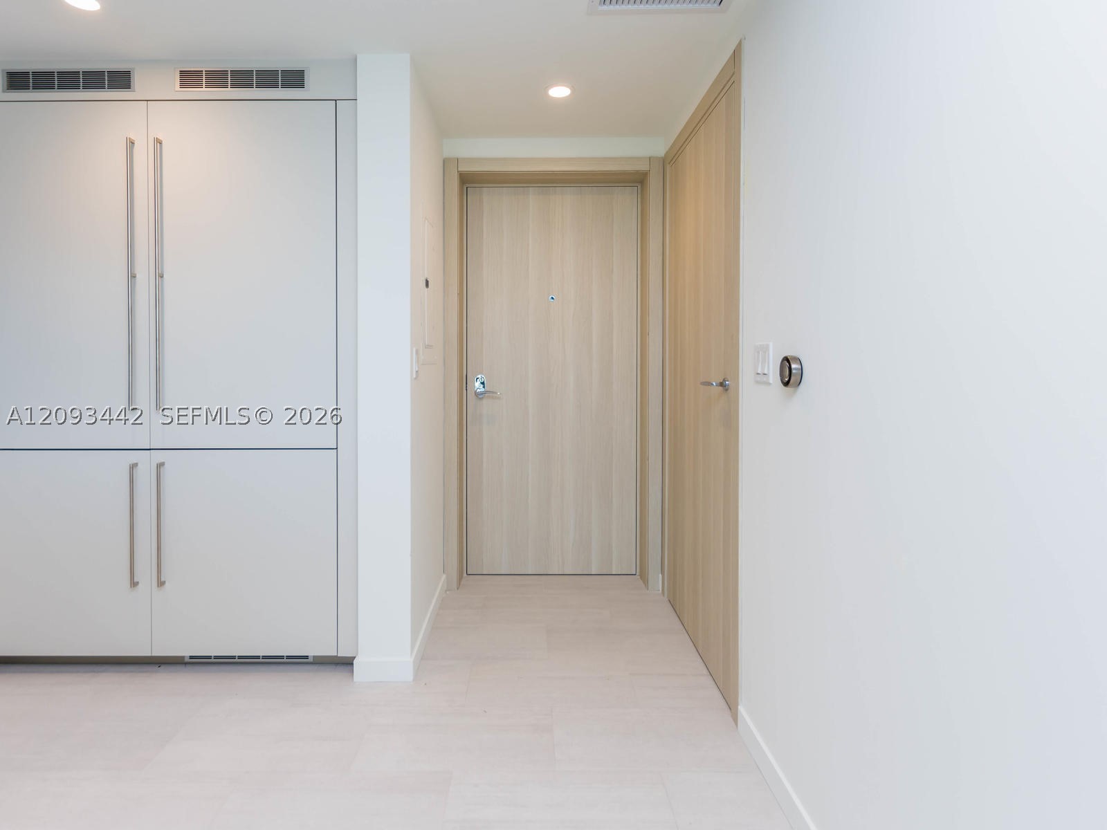 1000 Brickell Plz #4104, Miami FL 33131