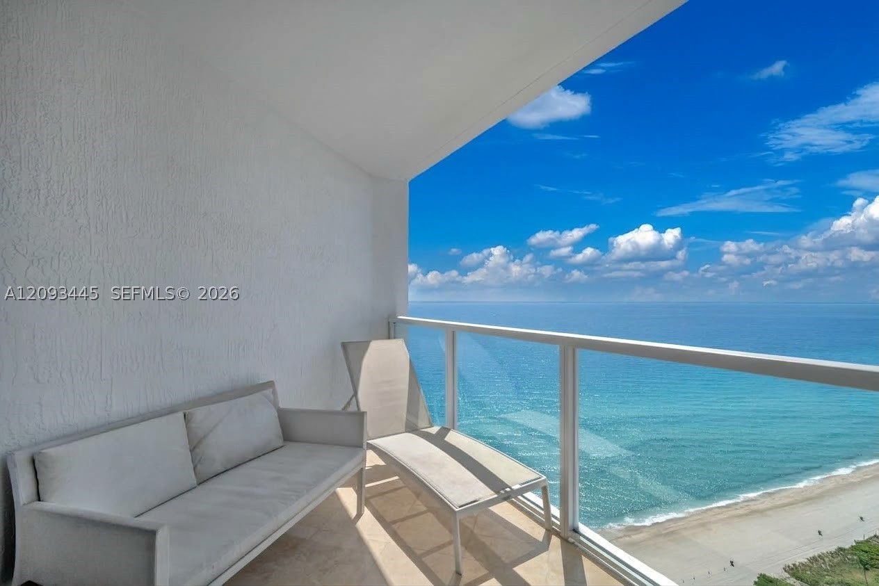16699 Collins Ave #3010, Sunny Isles Beach FL 33160