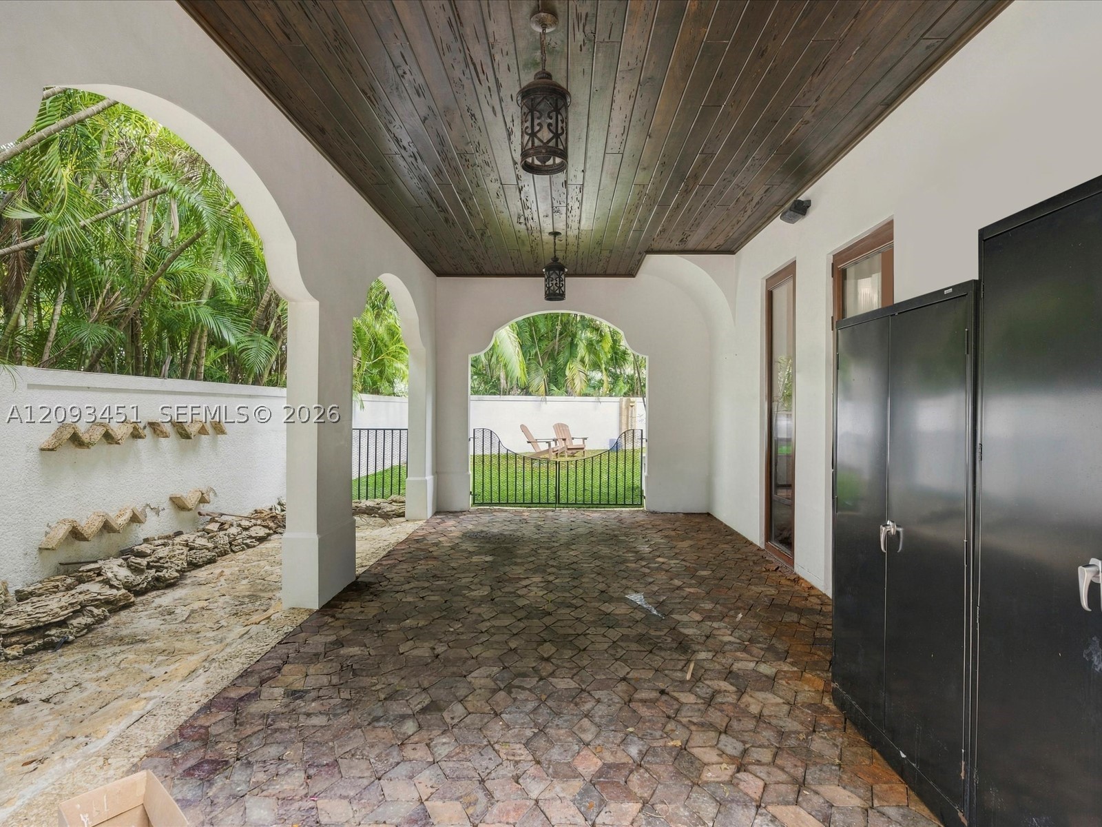 421 Sarto Ave, Coral Gables FL 33134