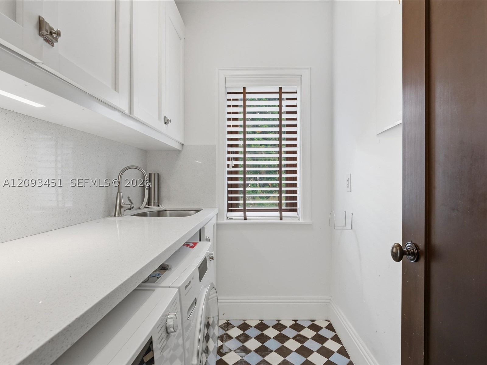 421 Sarto Ave, Coral Gables FL 33134