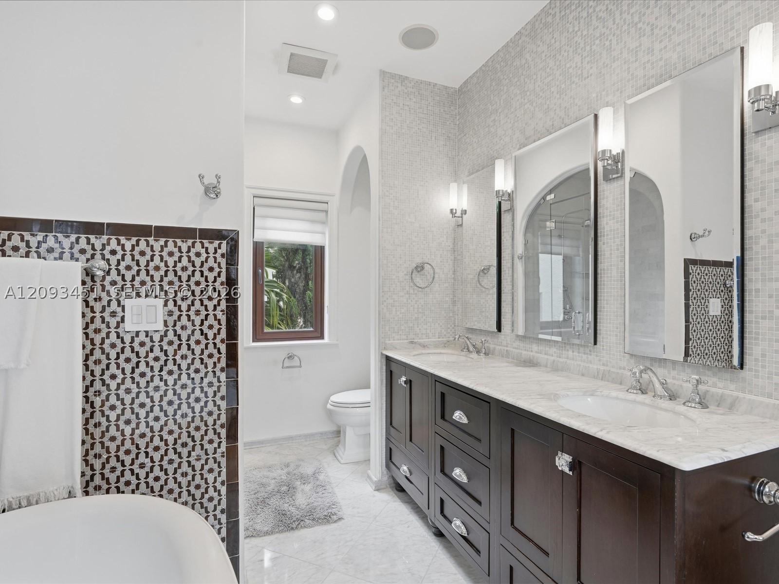 421 Sarto Ave, Coral Gables FL 33134