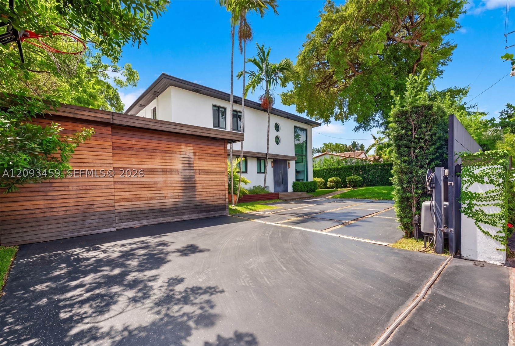4353 Alton Rd, Miami Beach FL 33140