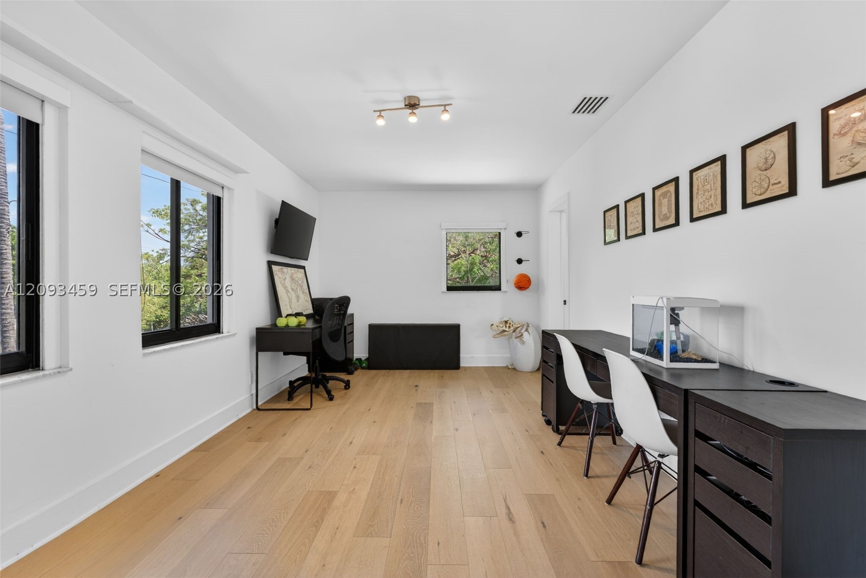 4353 Alton Rd, Miami Beach FL 33140