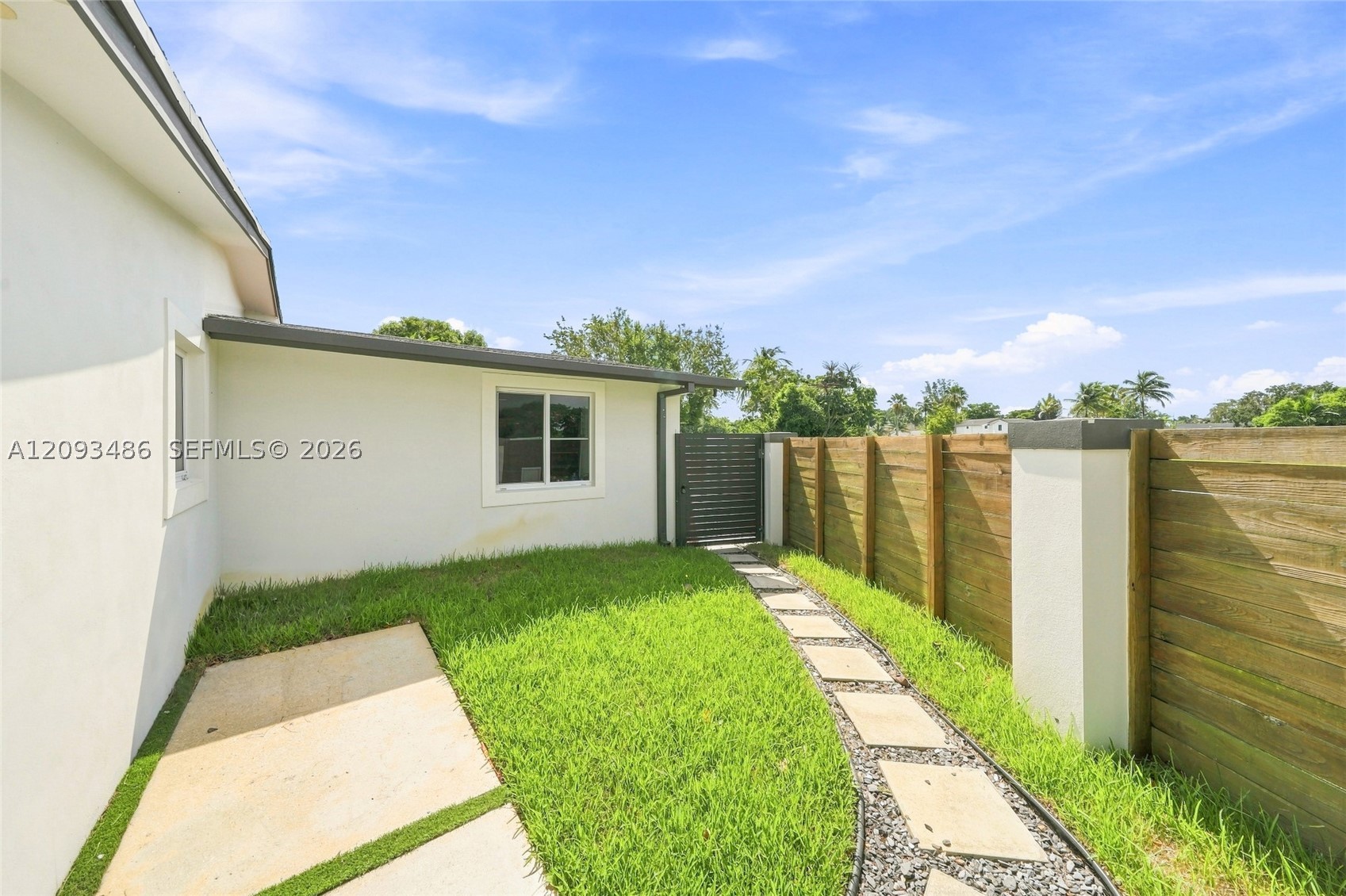8031 SW 97th Ave, Miami FL 33173