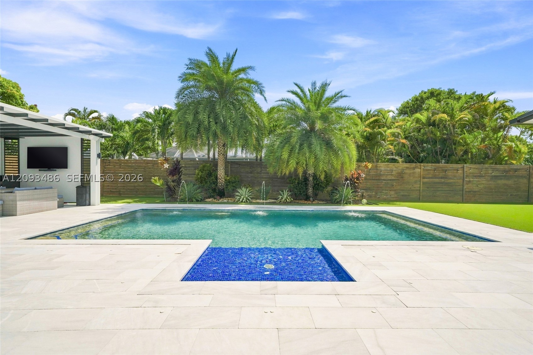 8031 SW 97th Ave, Miami FL 33173