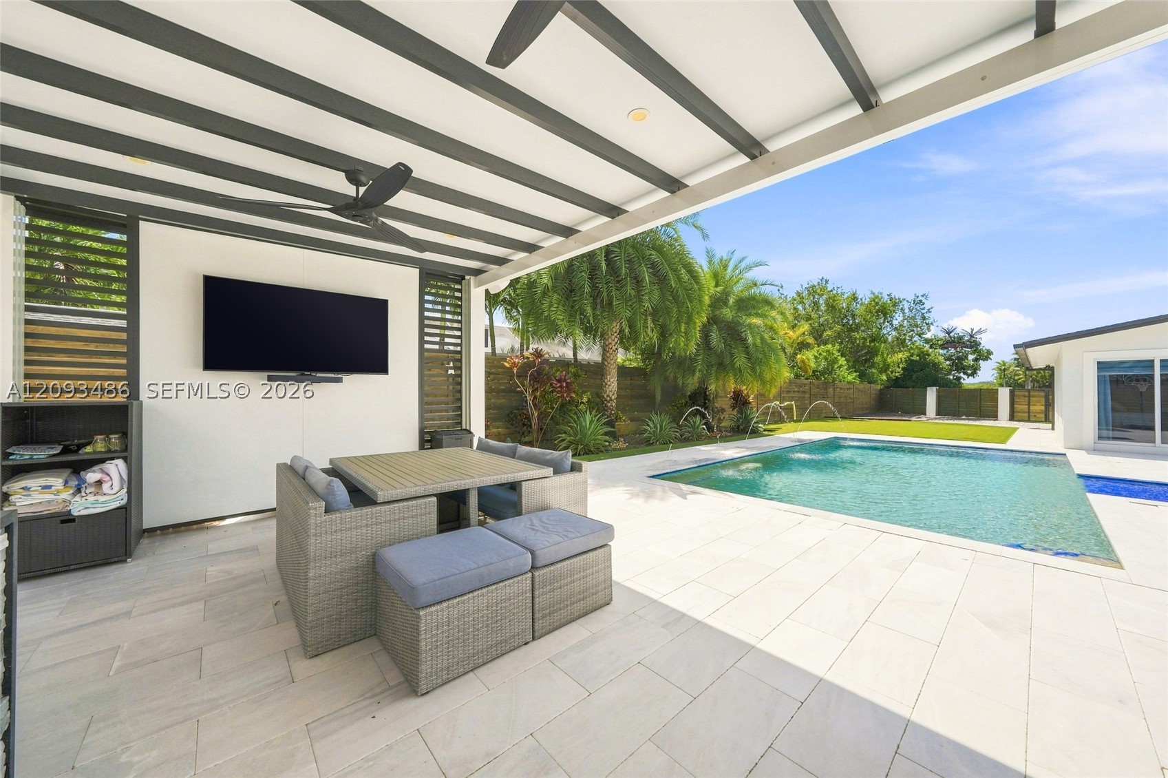 8031 SW 97th Ave, Miami FL 33173
