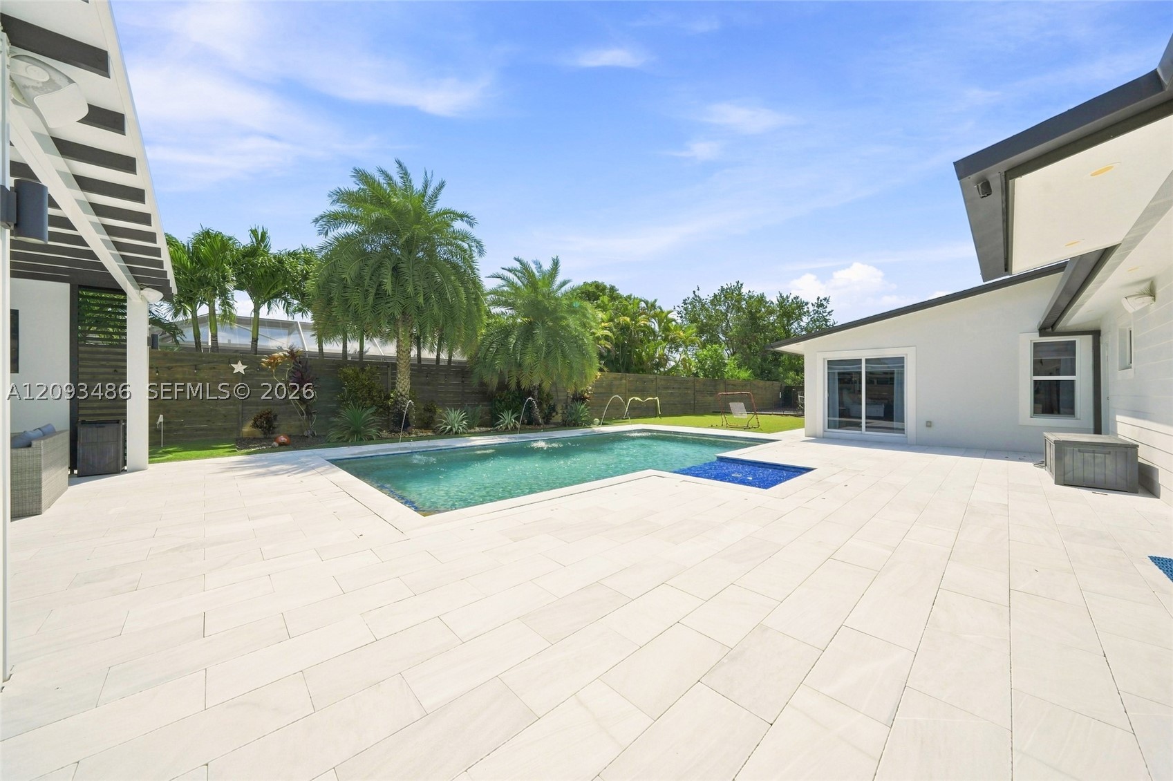 8031 SW 97th Ave, Miami FL 33173