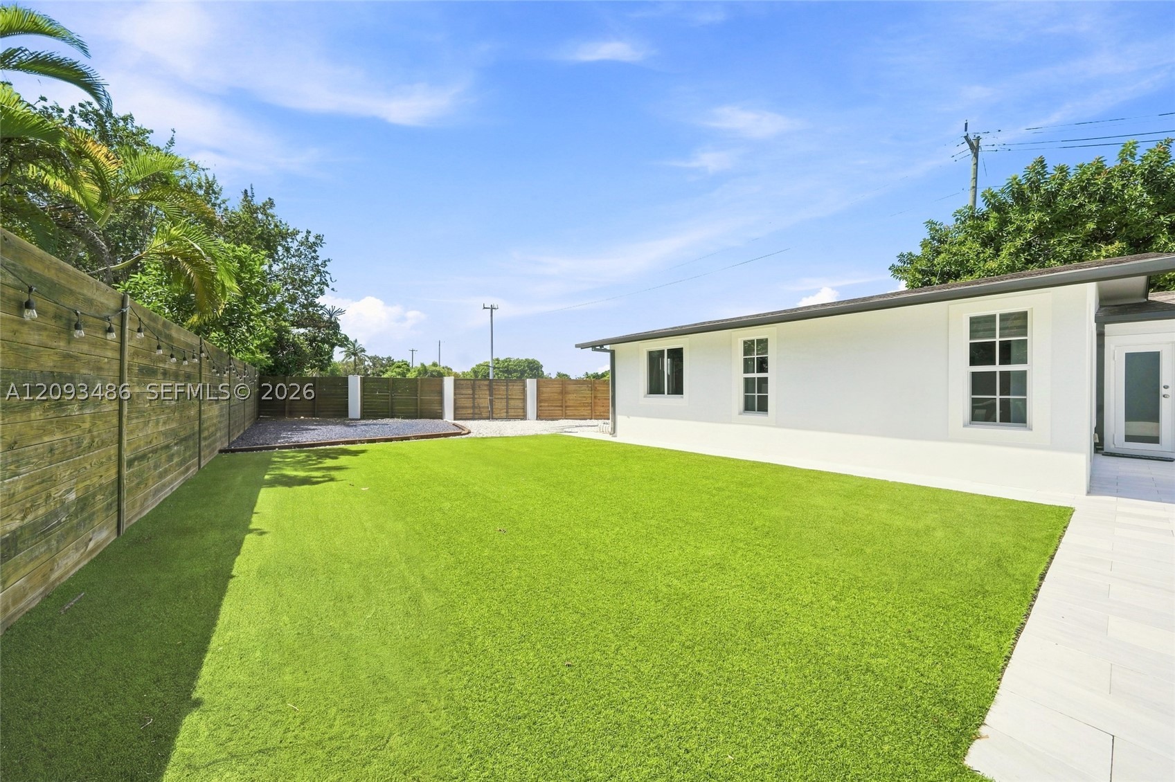 8031 SW 97th Ave, Miami FL 33173