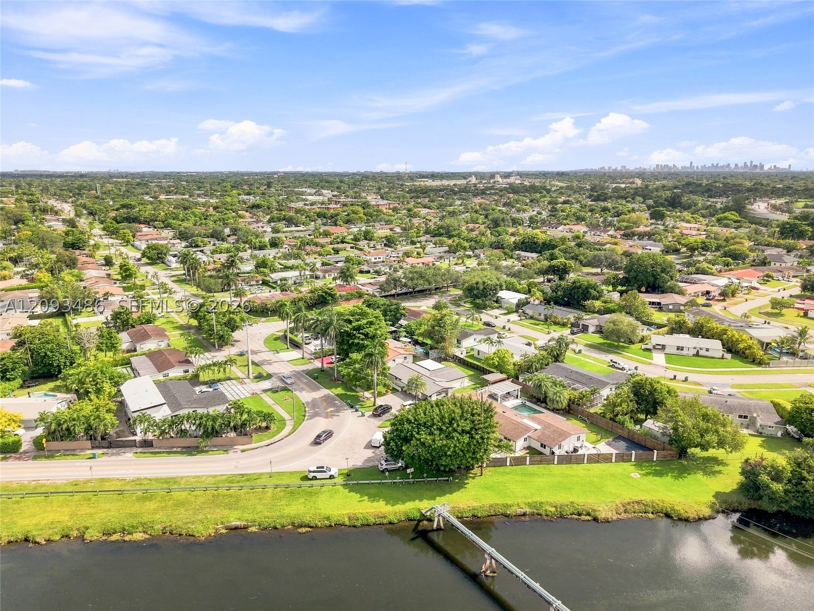 8031 SW 97th Ave, Miami FL 33173