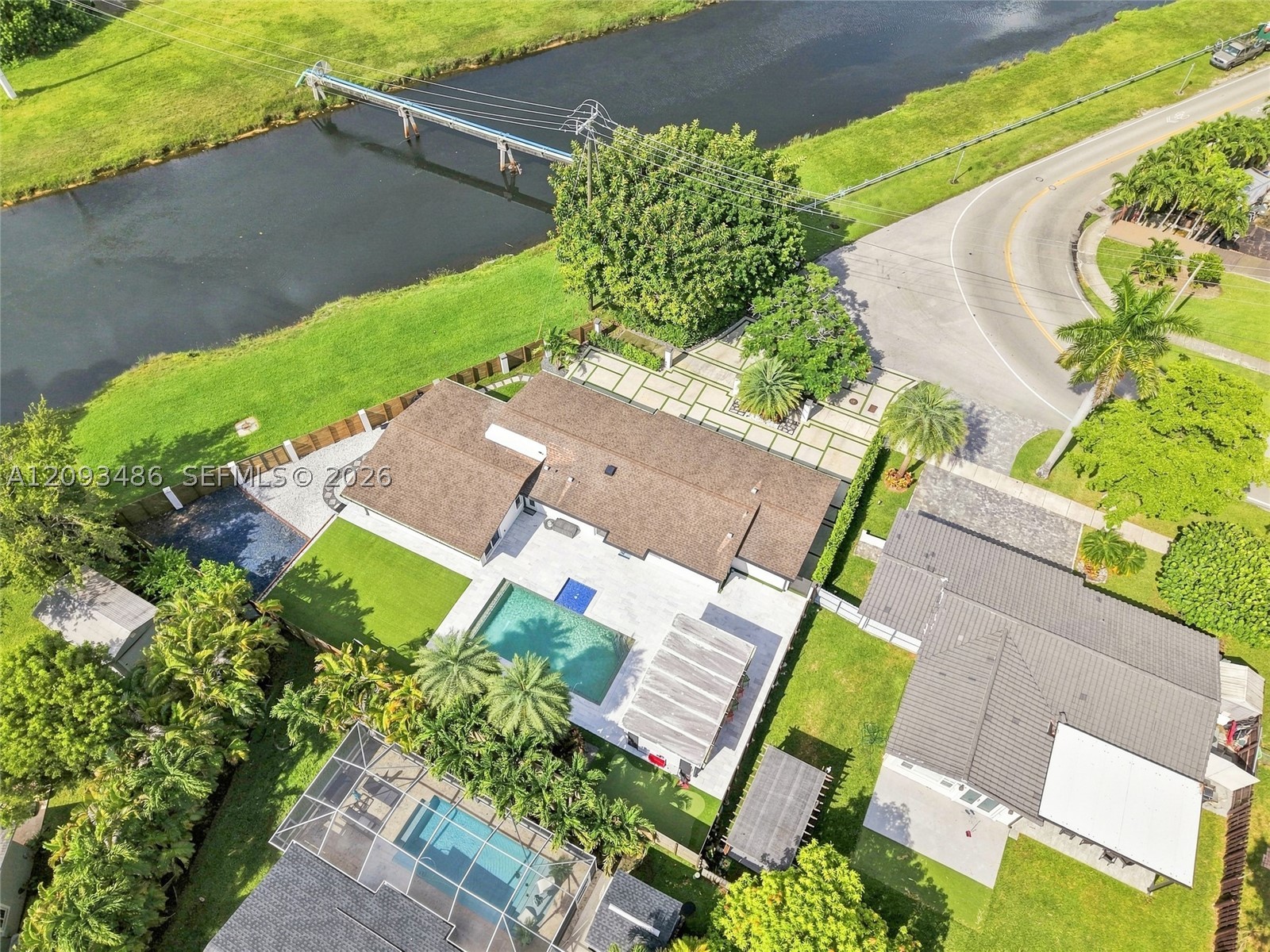 8031 SW 97th Ave, Miami FL 33173
