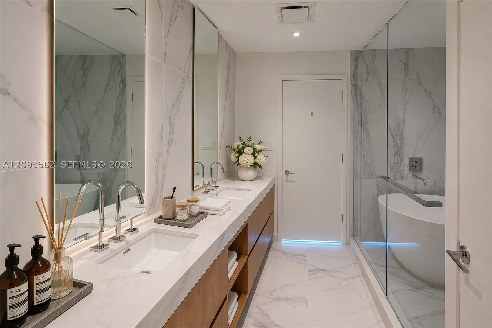 1400 Biscayne Boulevard #303, Miami FL 33132