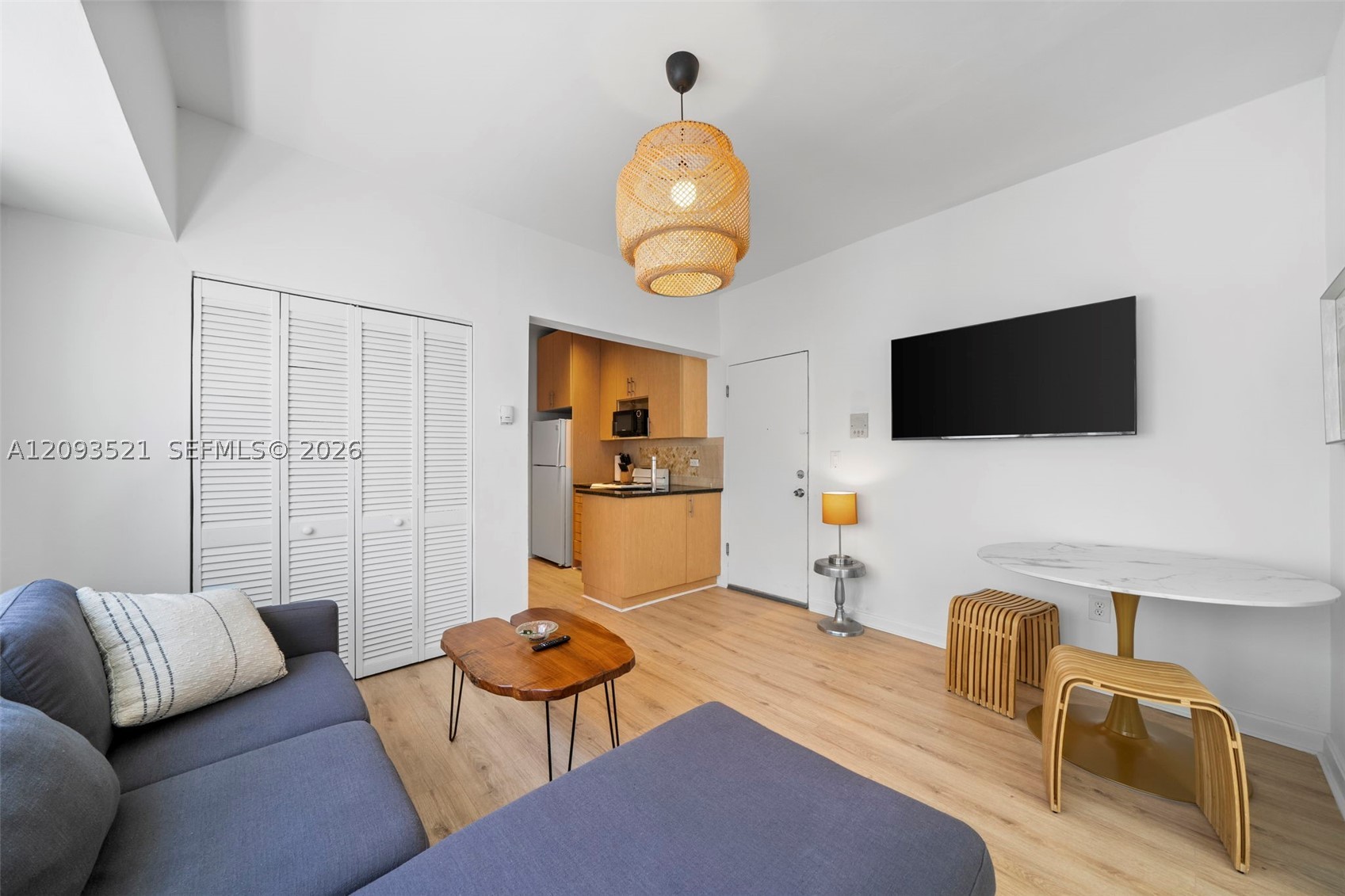 227 1st St #6, Miami Beach FL 33139
